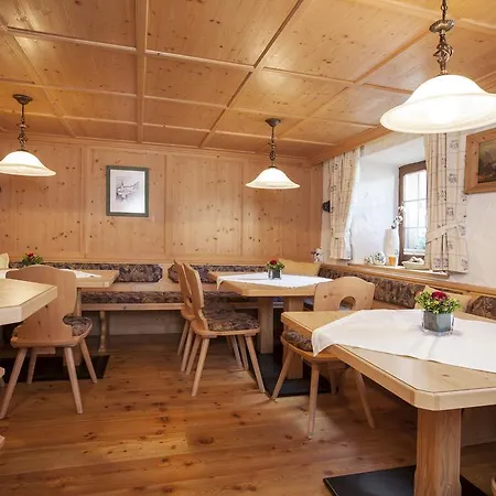 Der Steinbock - 2* St. Anton am Arlberg