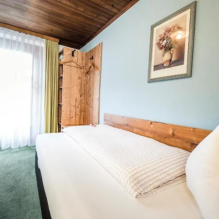 Guest house Der Steinbock - 300 Jahre Alte - Tirol 2*