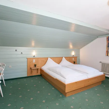 Der Steinbock - 300 Jahre Alte - Tirol Sankt Anton am Arlberg