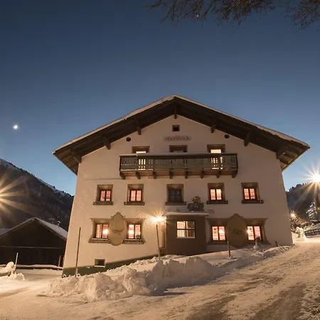 Konukevi Der Steinbock - 300 Jahre Alte - Tirol 2*