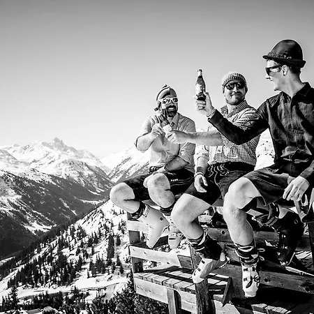 Der Steinbock - 300 Jahre Alte - Tirol 招待所 2*