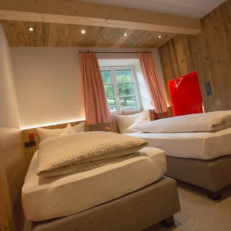 Vendégház Der Steinbock - 300 Jahre Alte - Tirol