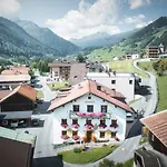 Der Steinbock - 300 Jahre Alte - Tirol 2* سانكت أنتون ام ارلبرغ
