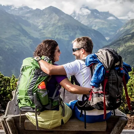 بيت ضيافة Der Steinbock - 300 Jahre Alte - Tirol 2*