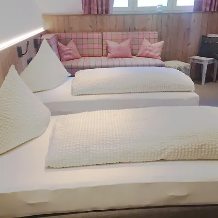 Der Steinbock - 300 Jahre Alte - Tirol Guest house