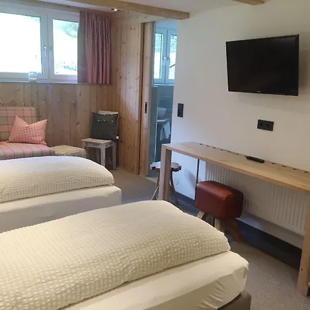 Der Steinbock - 300 Jahre Alte - Tirol Guest house Sankt Anton am Arlberg