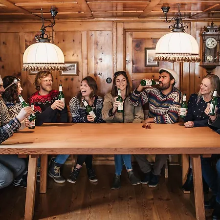 Guest house Der Steinbock - 300 Jahre Alte - Tirol 2*