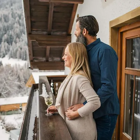 Guest house Der Steinbock - 300 Jahre Alte - Tirol 2*